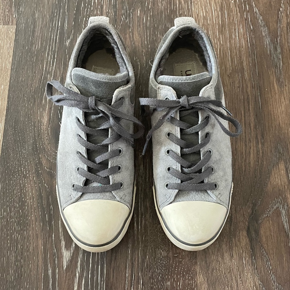 UGG Sneaker
